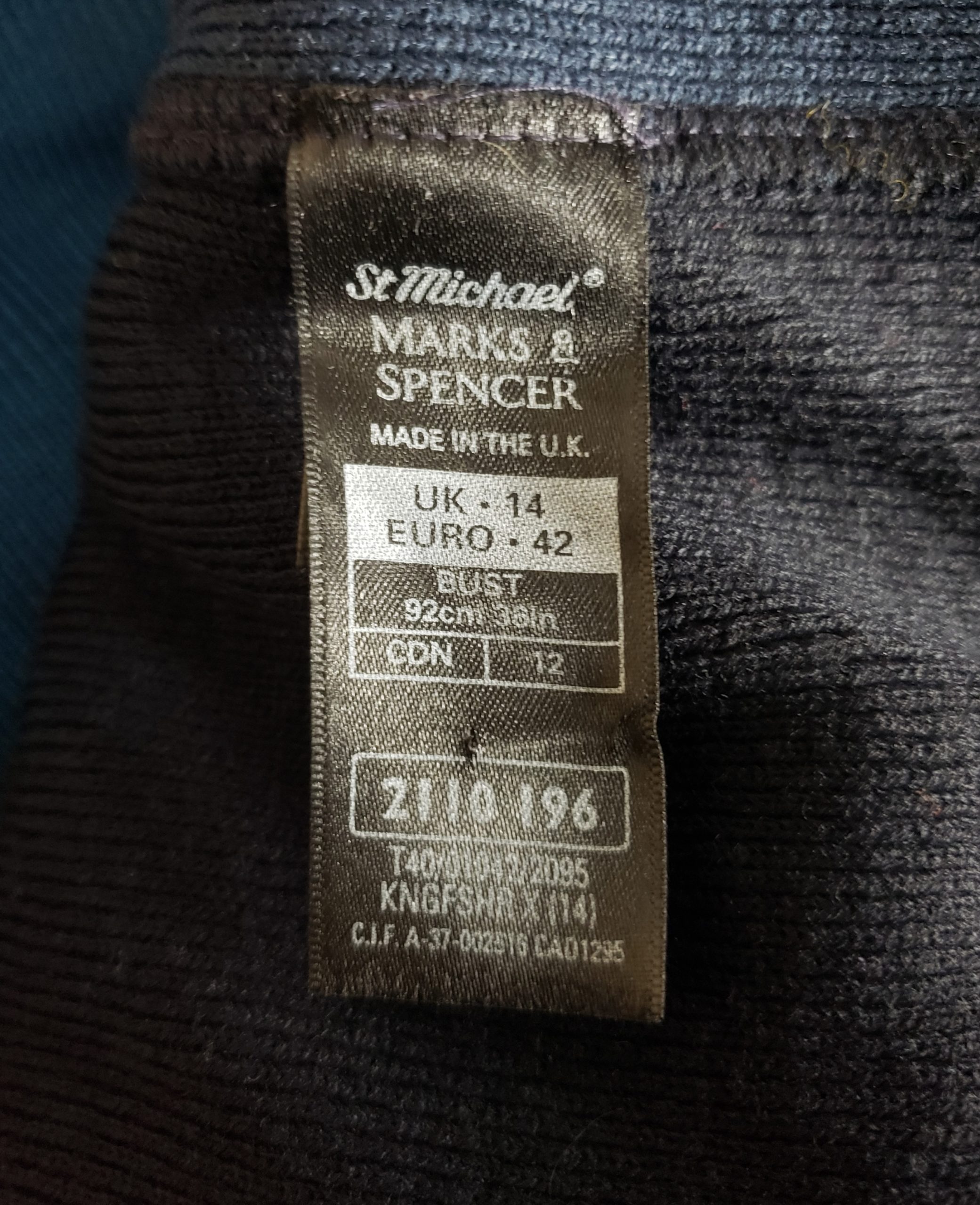 Стильний акриловий светр Marks & Spencer з геометричним принтом - синій жіночий пуловер 5 Стильний акриловий светр Marks & Spencer з геометричним принтом - синій жіночий пуловер - Зображення 5