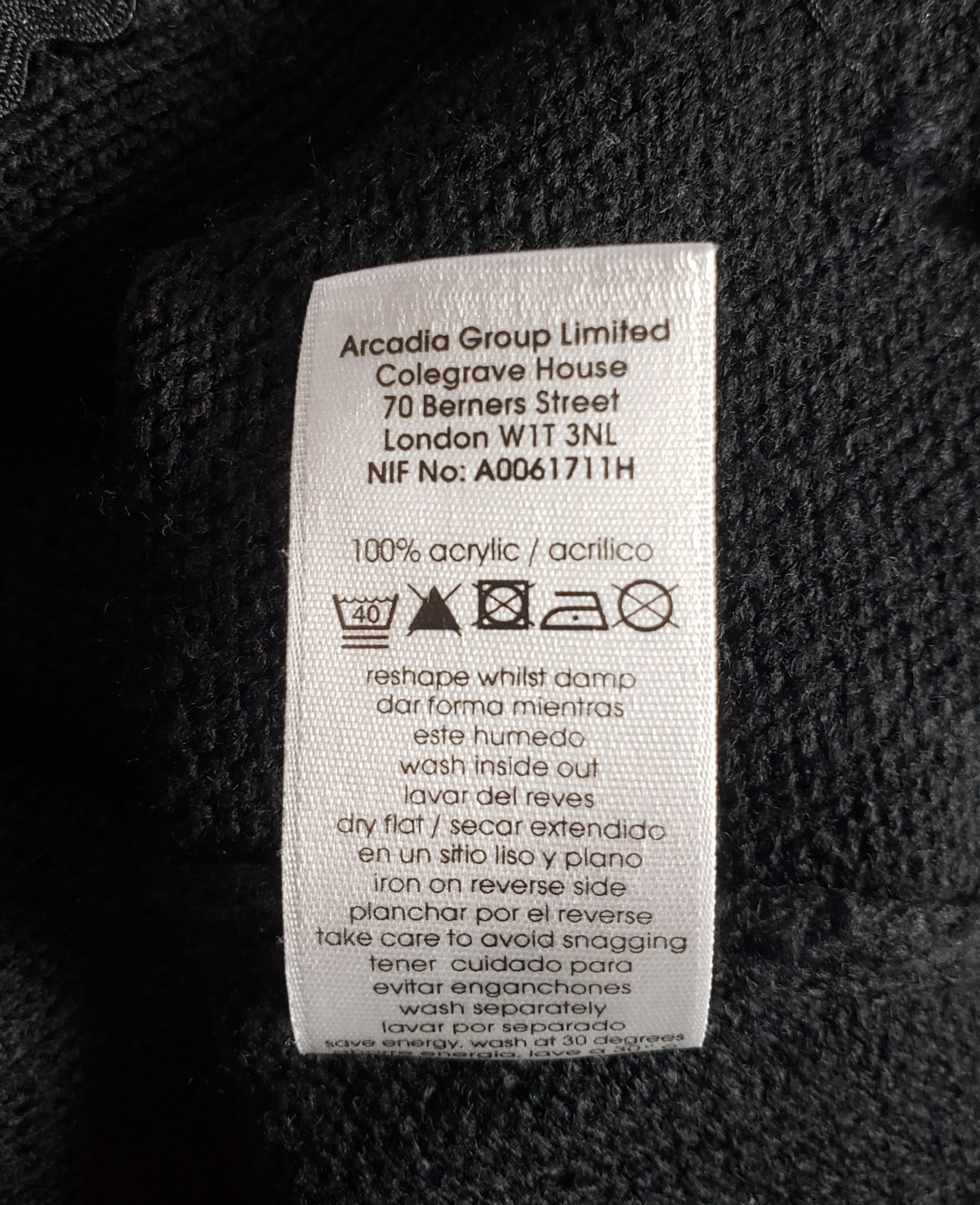 Стильне чорне болеро з вишивкою - елегантний акцент для модного образу 8 Стильне чорне болеро з вишивкою - елегантний акцент для модного образу - Зображення 8