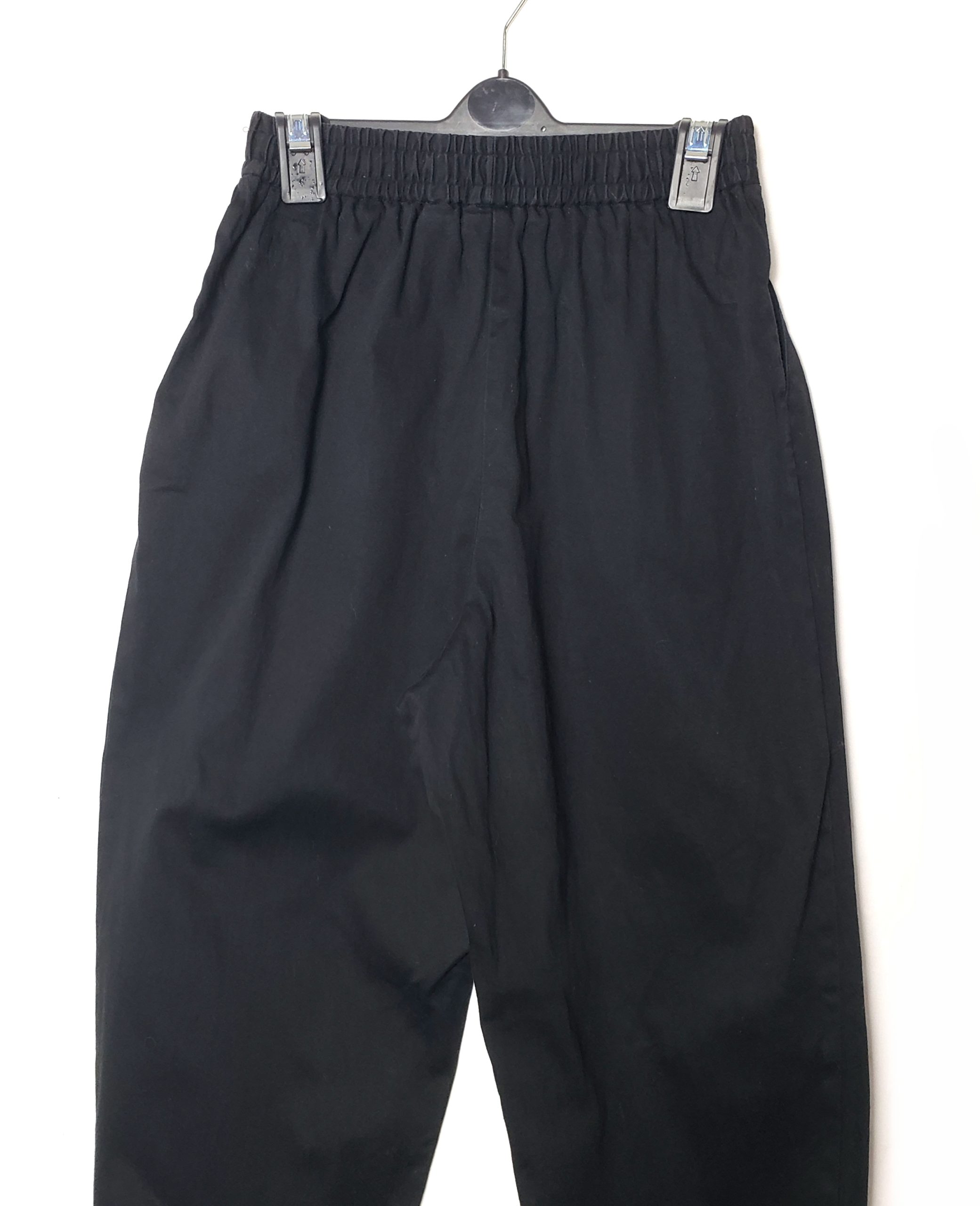 Чорні спортивні штани джоггери Collusion - комфорт для активного життя та повсякденного носіння 4 Чорні спортивні штани джоггери Collusion - комфорт для активного життя та повсякденного носіння - Зображення 4