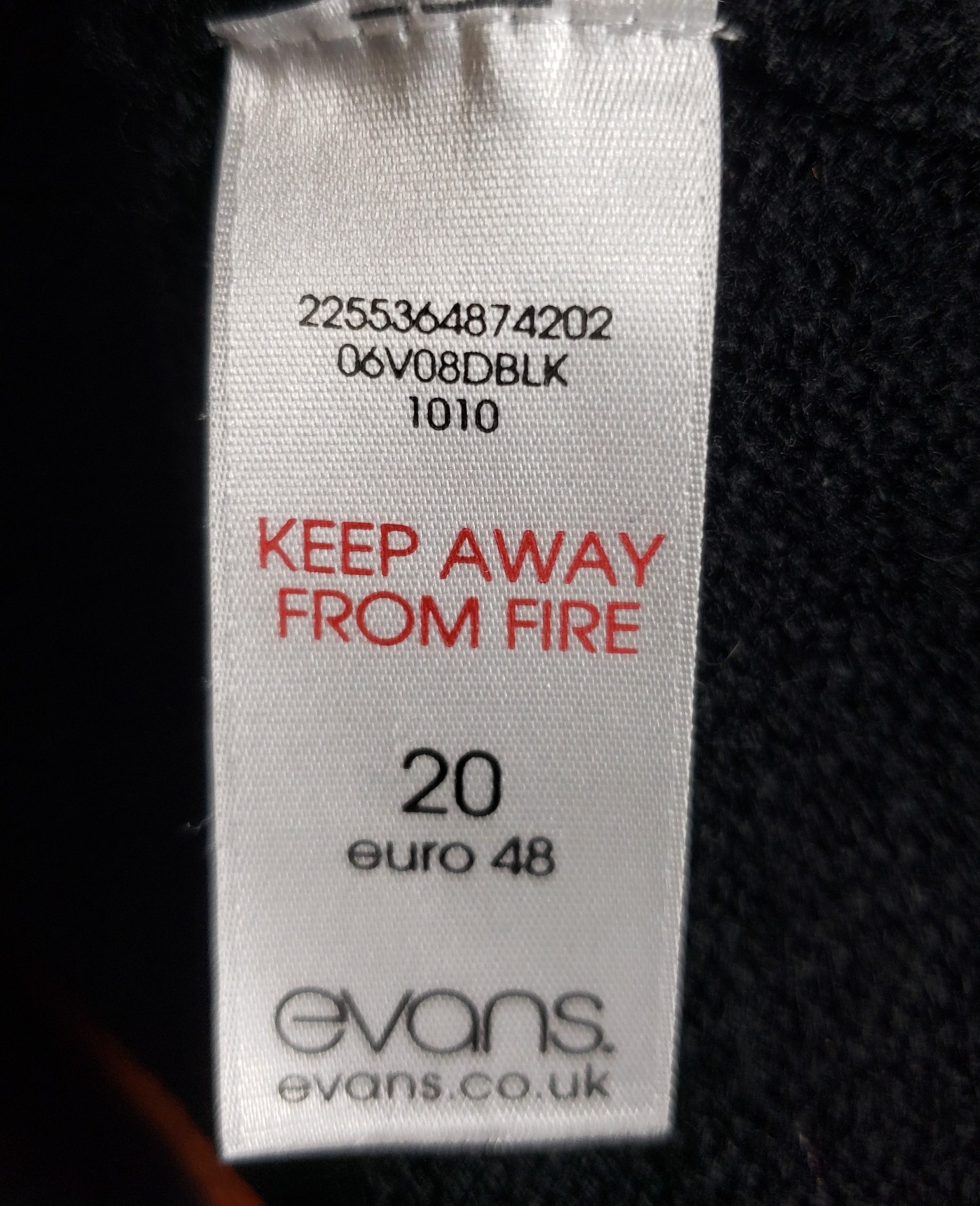 Стильне чорне болеро з вишивкою - елегантний акцент для модного образу 7 Стильне чорне болеро з вишивкою - елегантний акцент для модного образу - Зображення 7