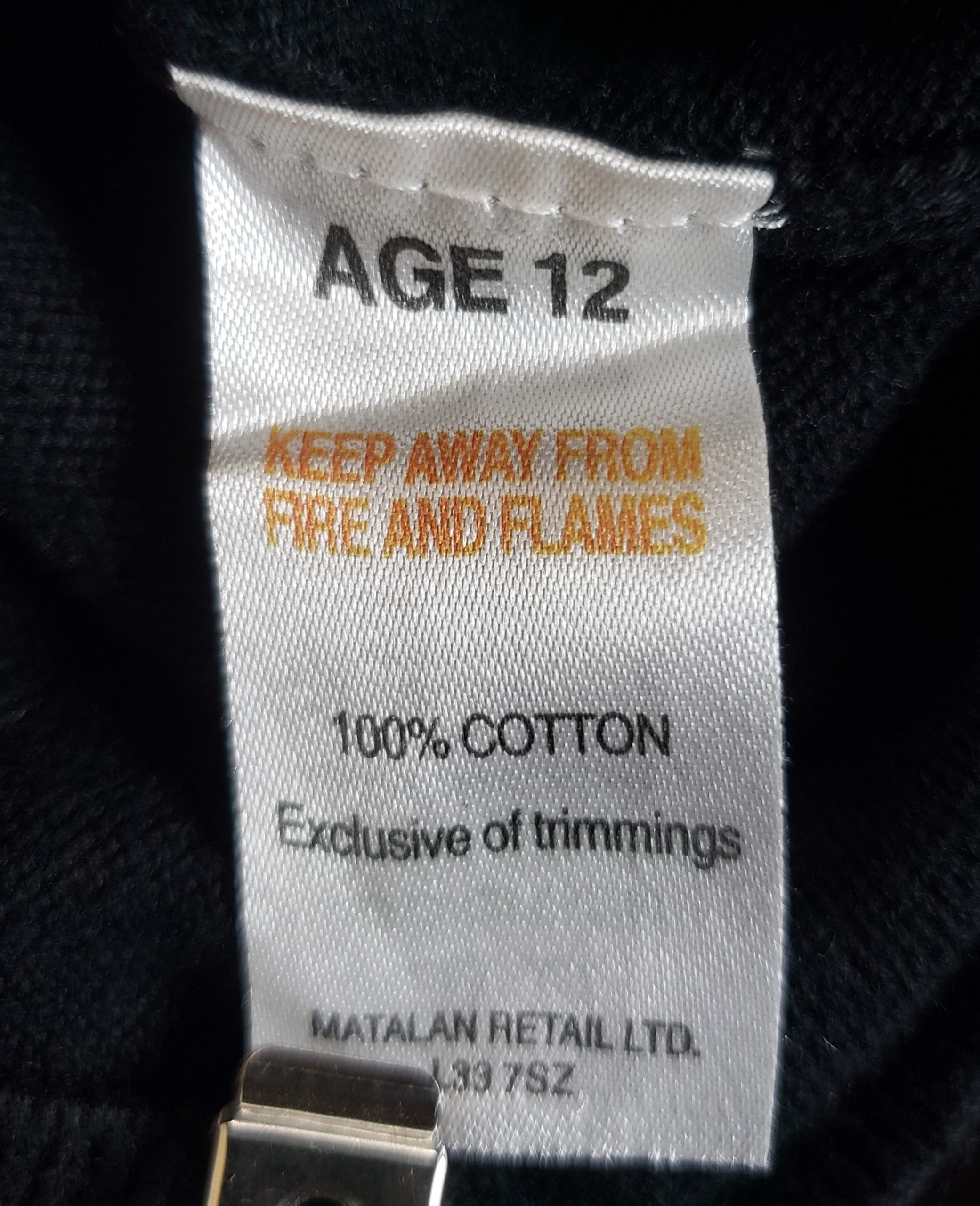 Стильний чорний кардиган з блискітками для дівчинки 12 років - елегантний трендовий одяг 4 Стильний чорний кардиган з блискітками для дівчинки 12 років - елегантний трендовий одяг - Зображення 4