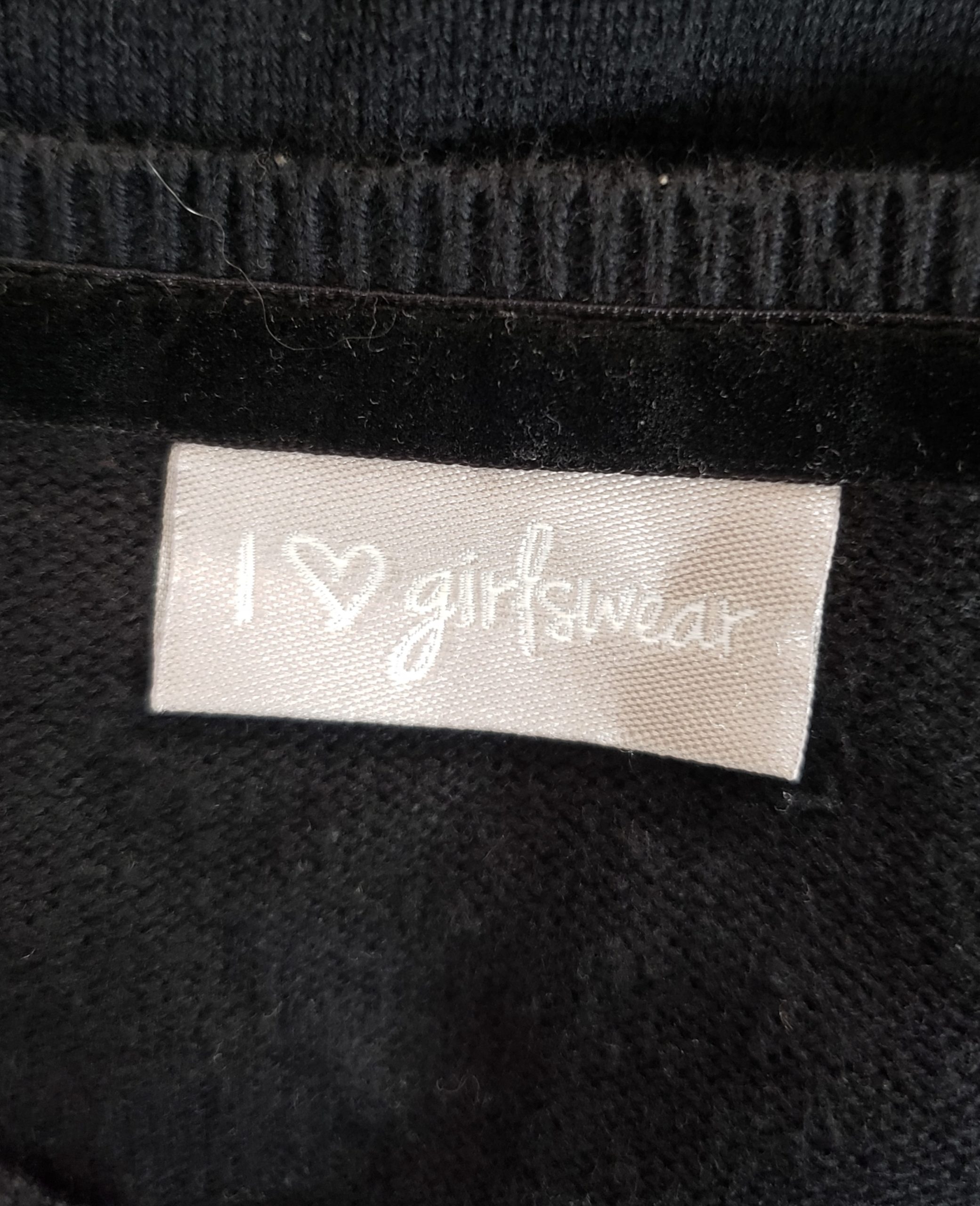 Стильний чорний кардиган з блискітками для дівчинки 12 років - елегантний трендовий одяг 3 Стильний чорний кардиган з блискітками для дівчинки 12 років - елегантний трендовий одяг - Зображення 3