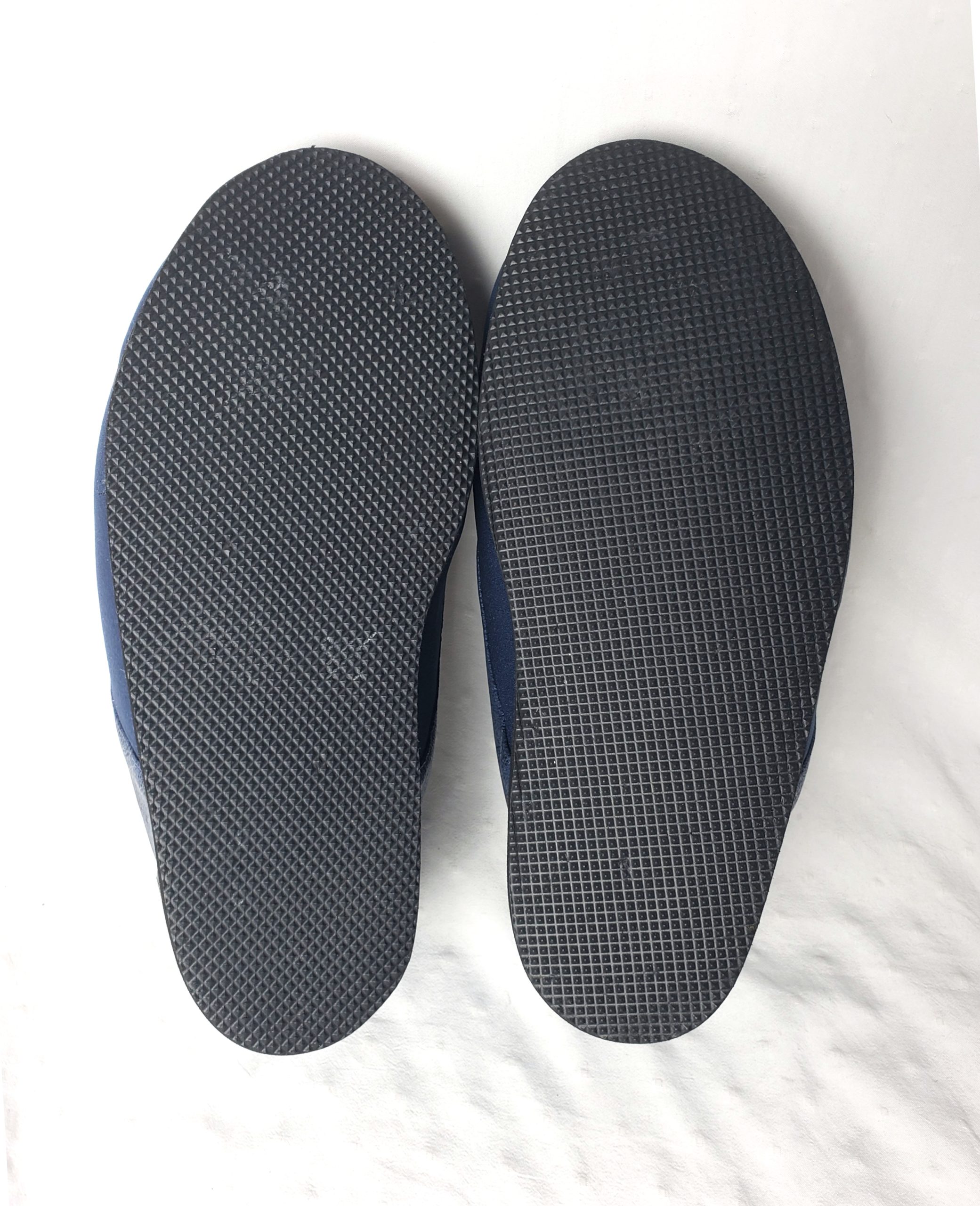 Синє ортопедичне взуття для щоденного комфорту - всесезонна модель з текстилю та гуми 4 Синє ортопедичне взуття для щоденного комфорту - всесезонна модель з текстилю та гуми - Зображення 4