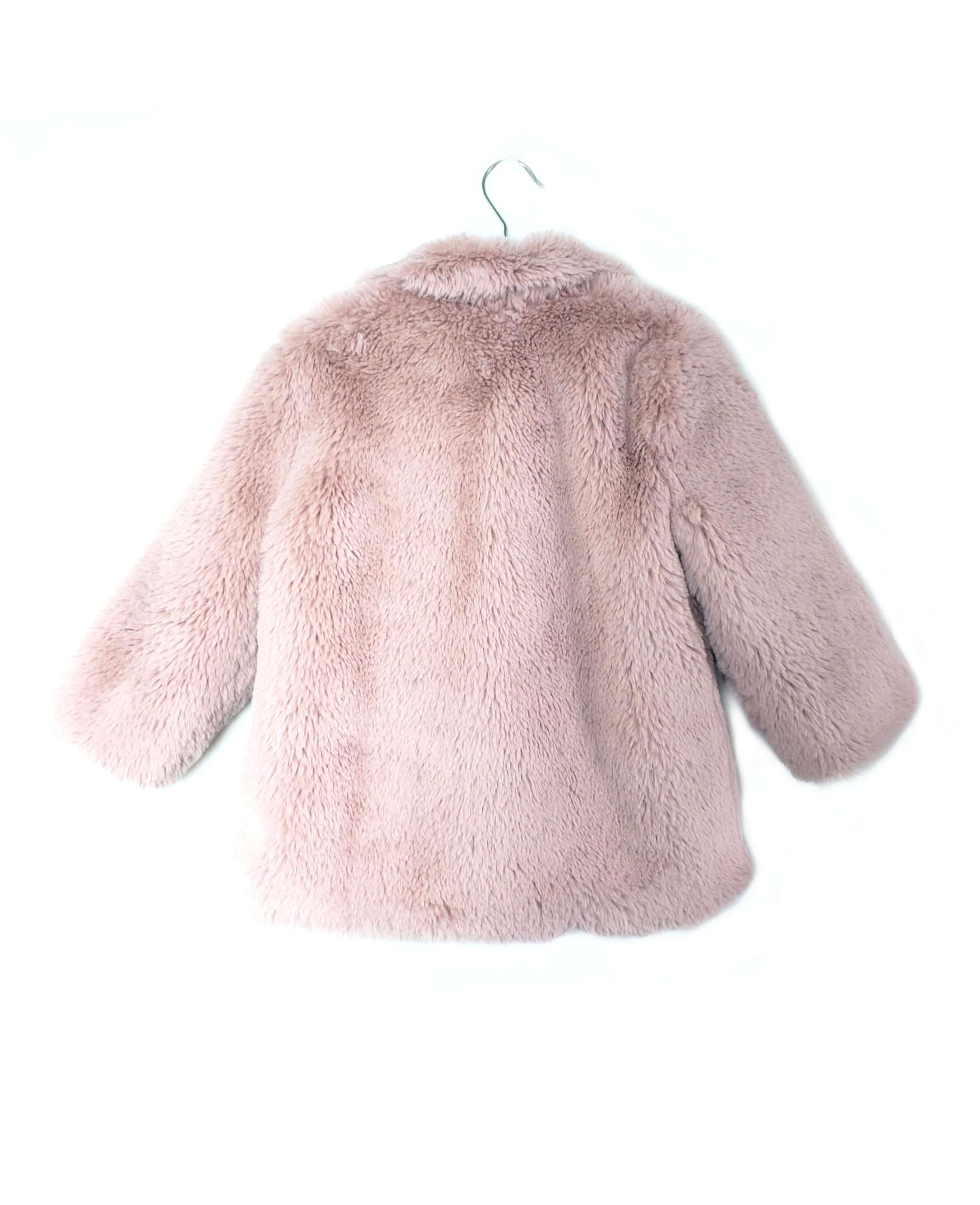 Стильне рожеве хутряне пальто для дівчинки 3-4 роки бренд F&F 3 Стильне рожеве хутряне пальто для дівчинки 3-4 роки бренд F&F - Зображення 3