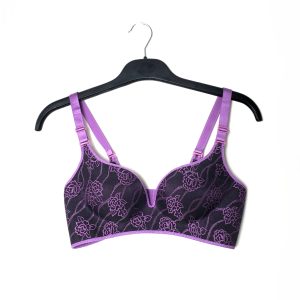 Стильний бюстгальтер з принтом троянд - ідеальний стан, повсякденний комфорт та елегантність