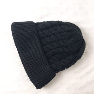 Стильна чорна в'язана шапка для дітей 0-4 роки - елегантний акриловий аксесуар ідеального стану
