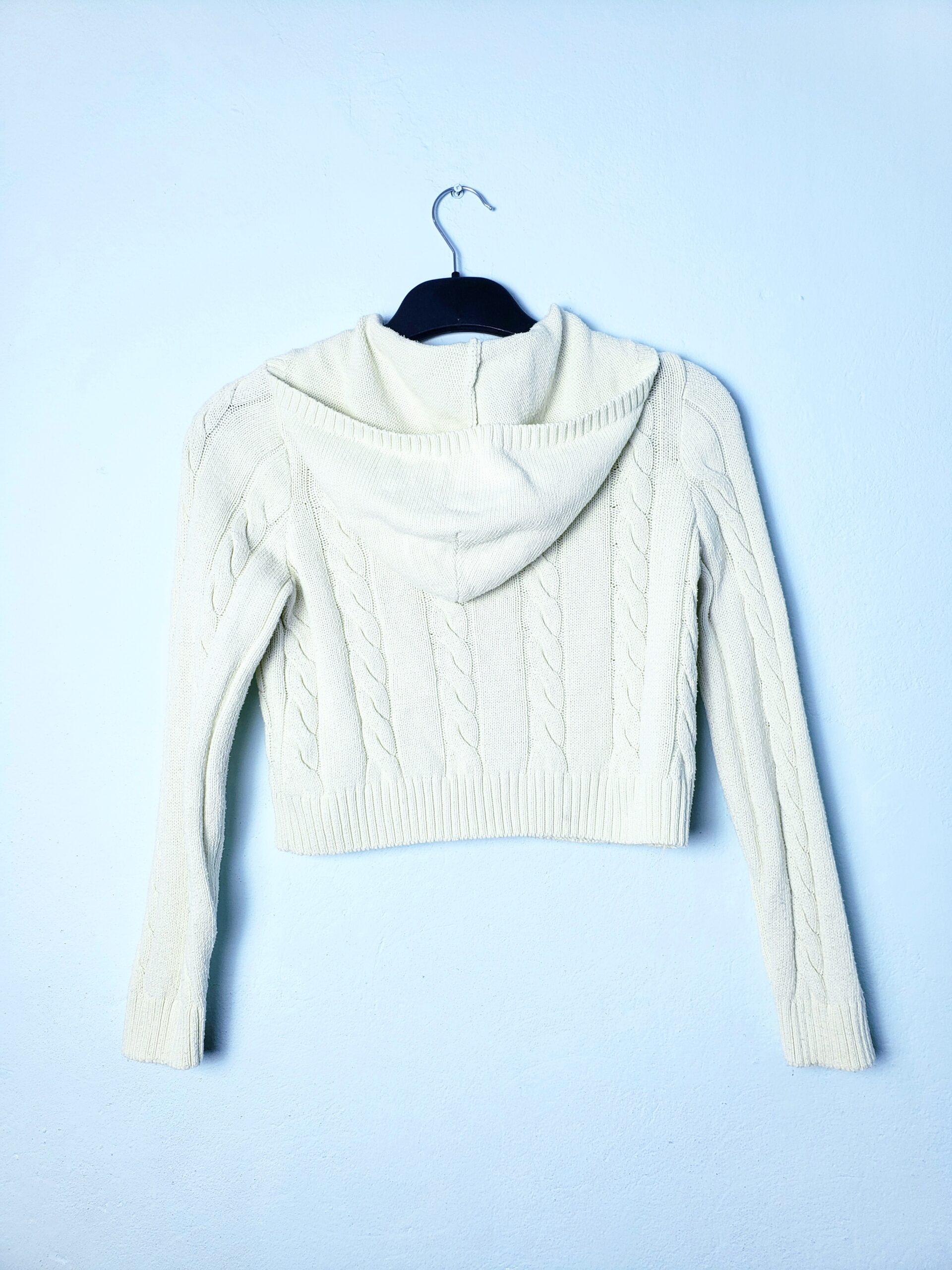 Білий в'язаний кардиган H&M з косами - светр на застібці 3 Білий в'язаний кардиган H&M з косами - светр на застібці - Зображення 3