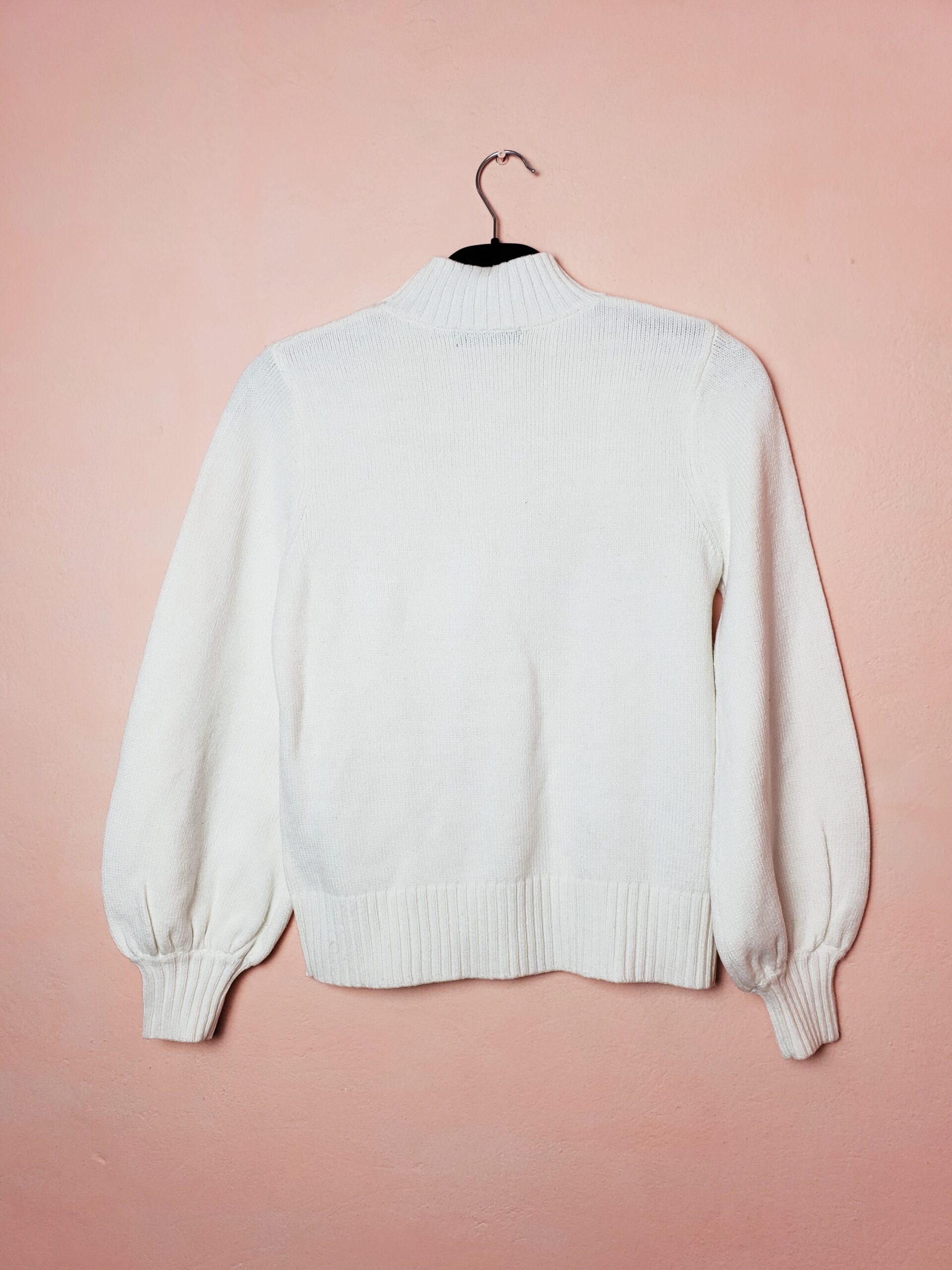 Стильний білий різдвяний светр Fashion Union - елегантний святковий трикотаж з блискучим принтом 2 Стильний білий різдвяний светр Fashion Union - елегантний святковий трикотаж з блискучим принтом - Зображення 2