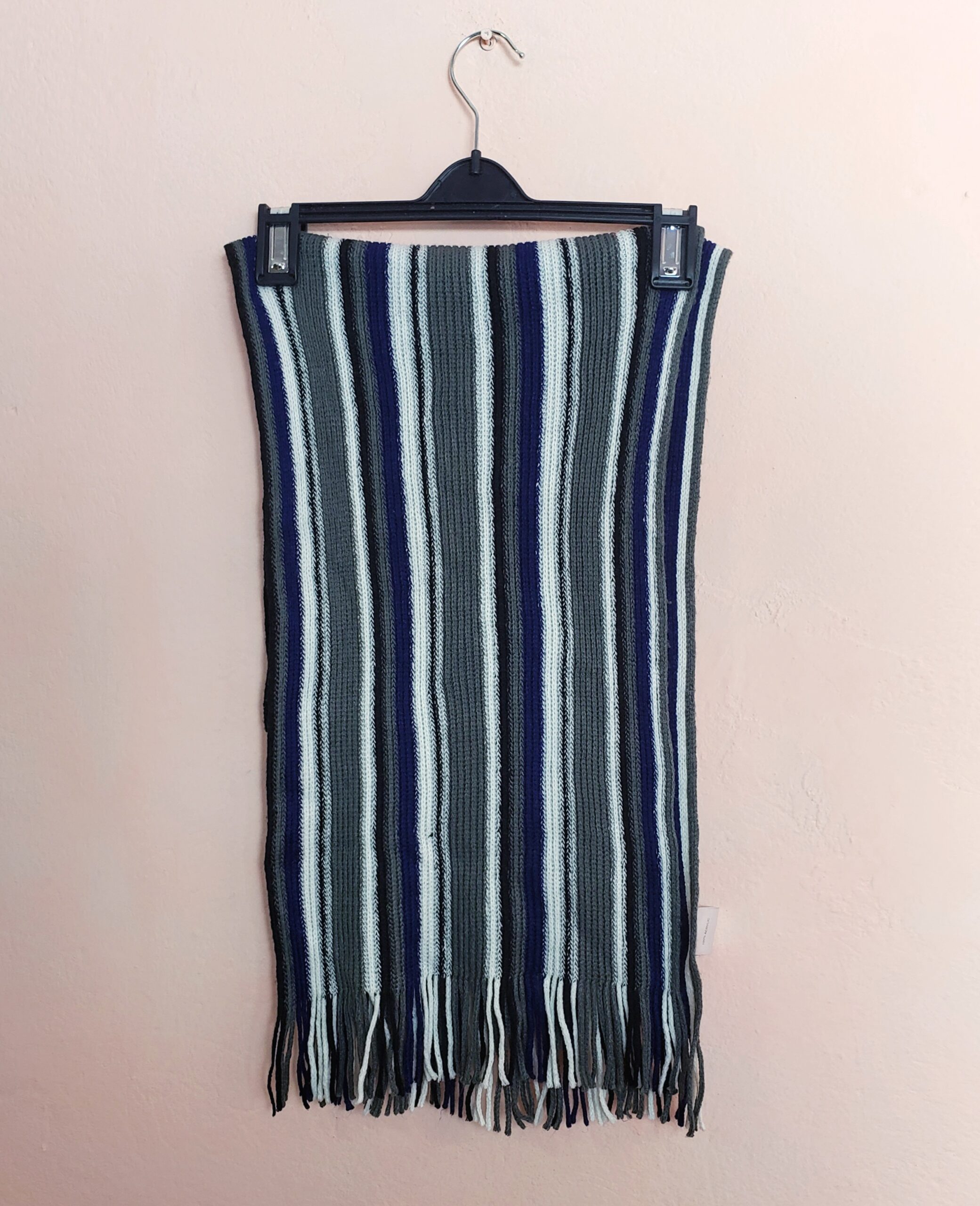 Стильний акриловий шарф в смужку 178 см - універсальний аксесуар для будь-якого сезону 4 Стильний акриловий шарф в смужку 178 см - універсальний аксесуар для будь-якого сезону - Зображення 4