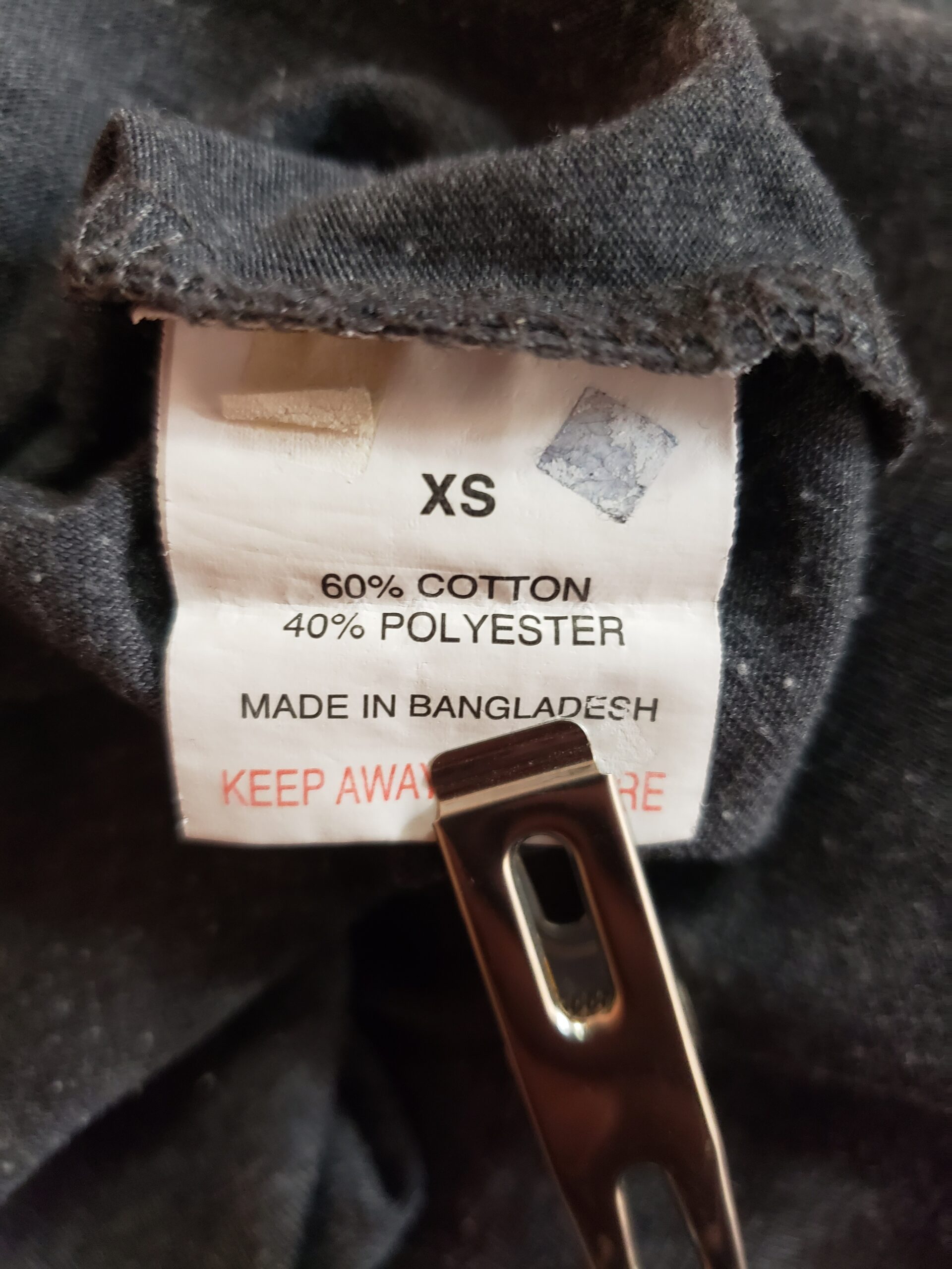 Чоловіча футболка Industrialize темно-сіра з принтом міста розмір XS 4 Чоловіча футболка Industrialize темно-сіра з принтом міста розмір XS - Зображення 4