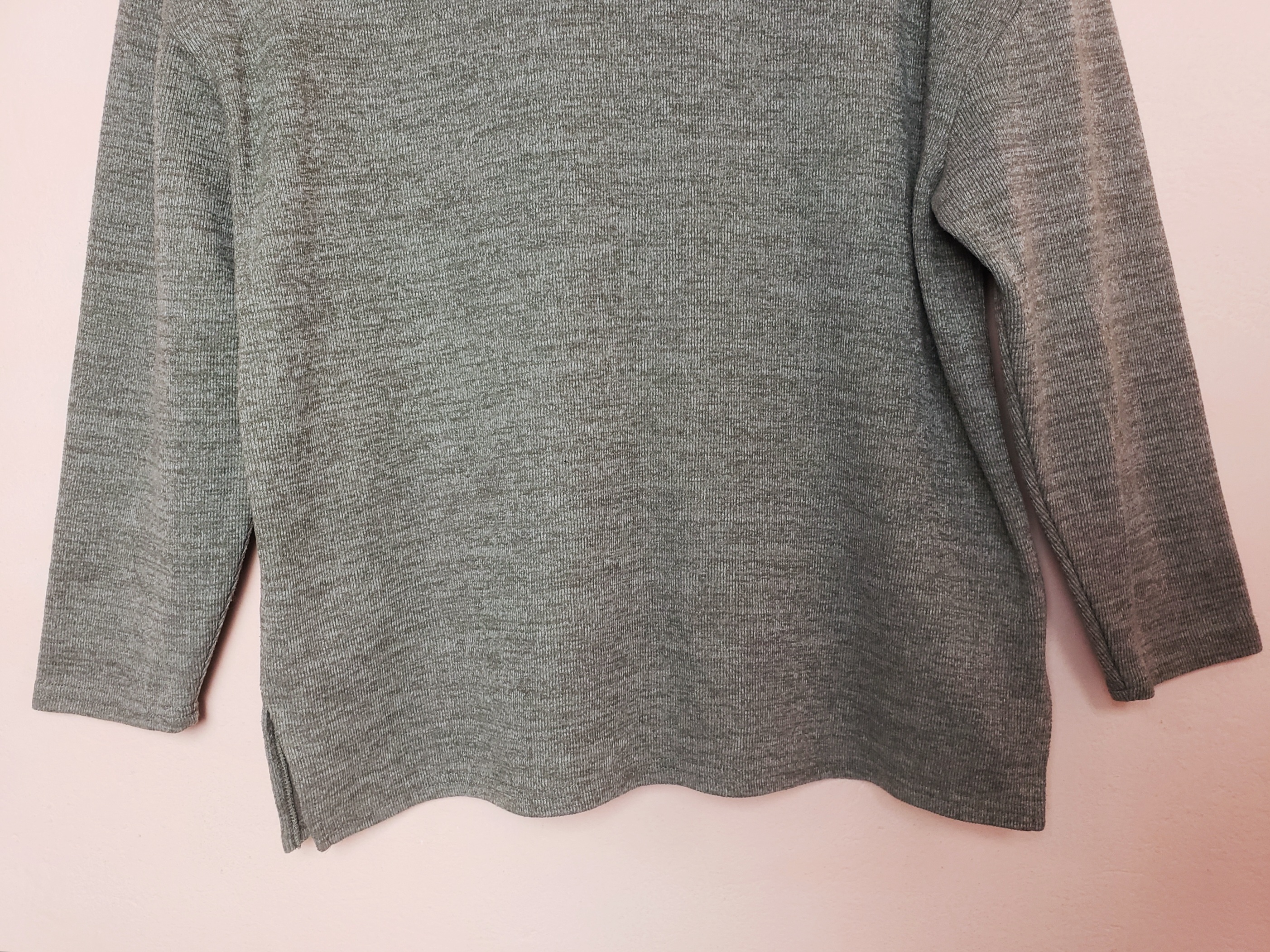 Стильний светр хакі Primark - ідеальний вибір для осінньо-зимового сезону та повсякденного носіння 5 Стильний светр хакі Primark - ідеальний вибір для осінньо-зимового сезону та повсякденного носіння - Зображення 5