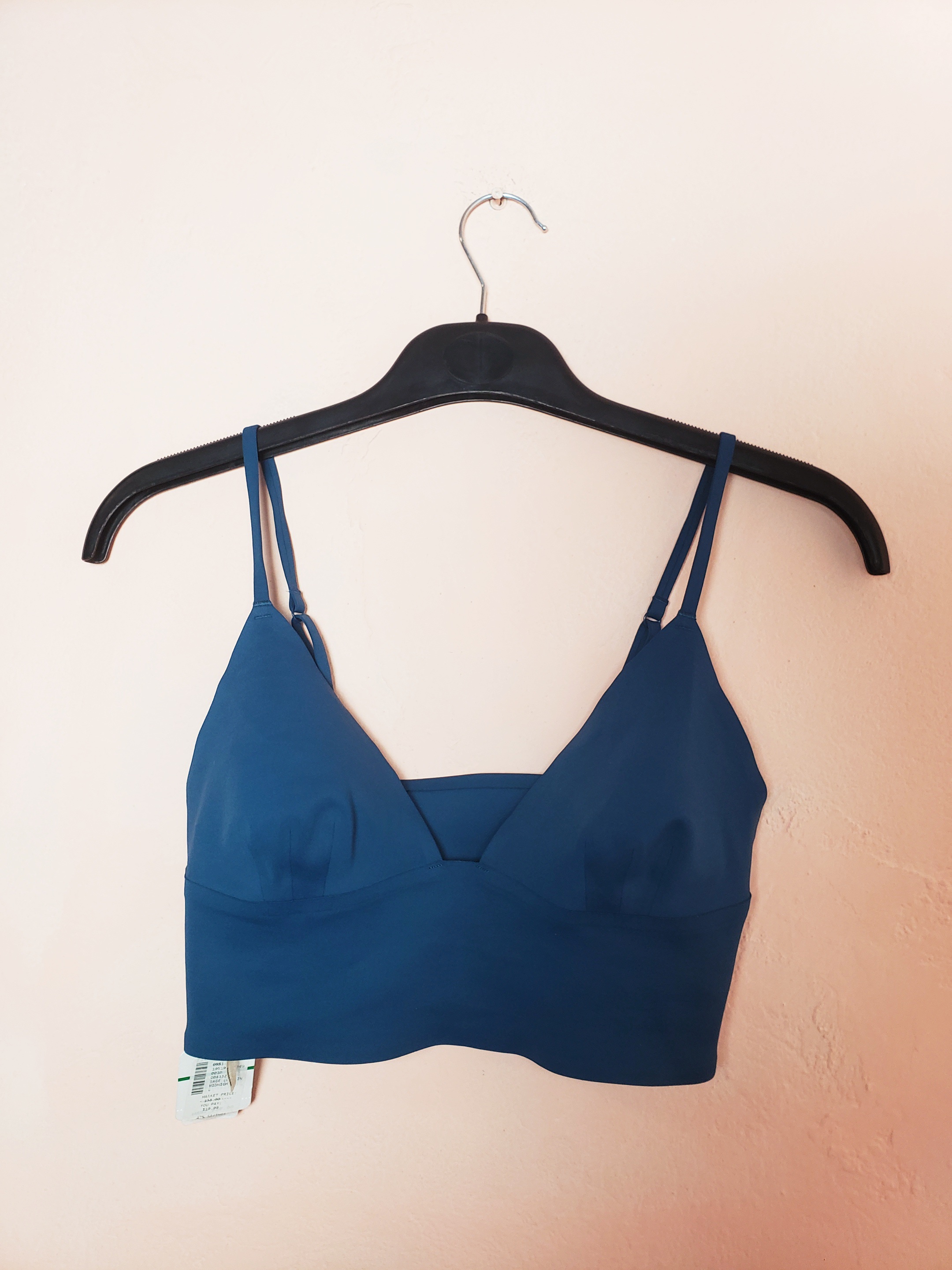 Стильний синій топ-бралет - елегантний модний акцент для сучасної жінки 1 Стильний синій топ-бралет - елегантний модний акцент для сучасної жінки