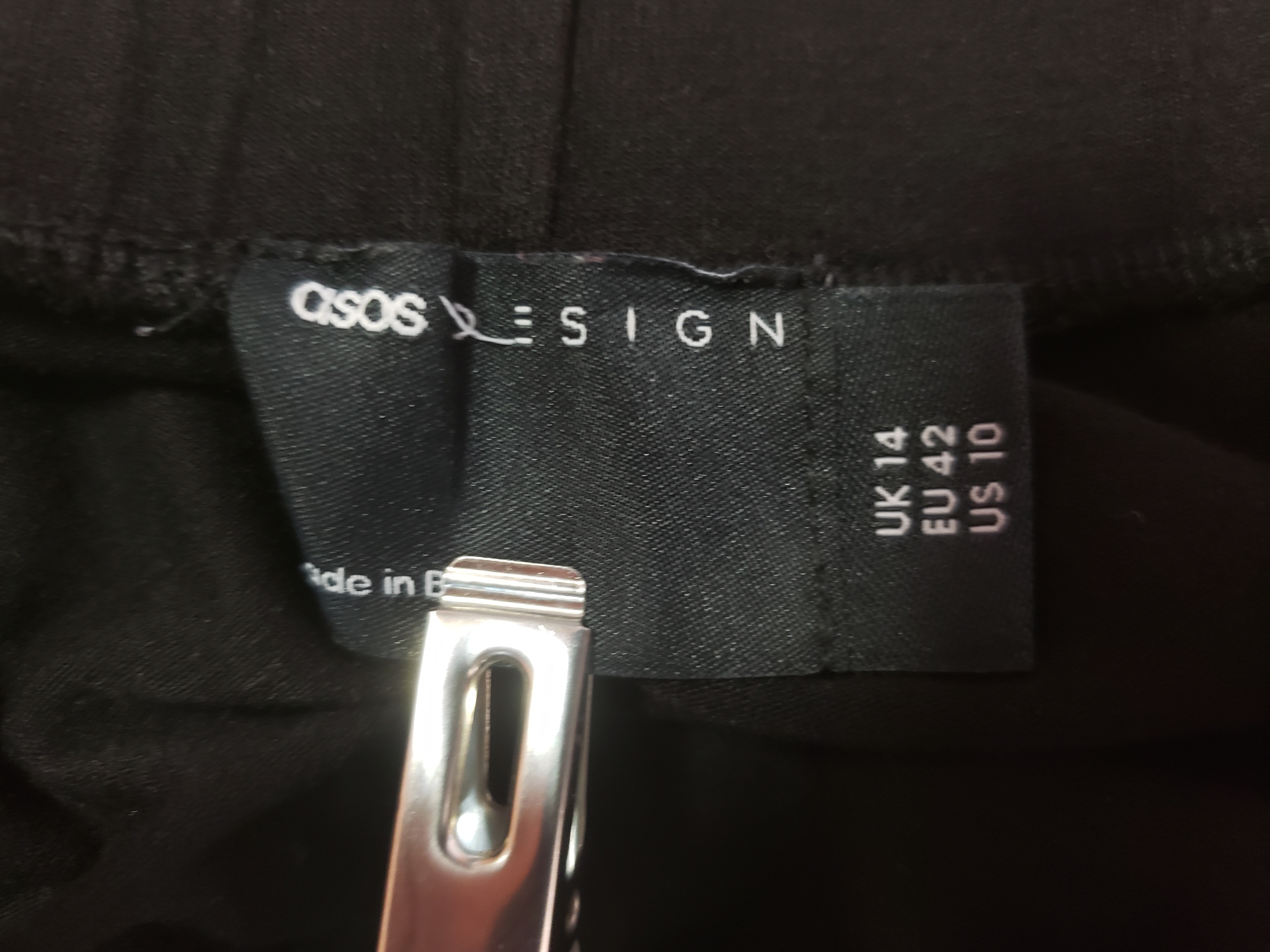 Жіноча чорна спідниця міді ASOS DESIGN розмір M/L розмір UK 14 / EU 42 / US 10 5 Жіноча чорна спідниця міді ASOS DESIGN розмір M/L розмір UK 14 / EU 42 / US 10 - Зображення 5