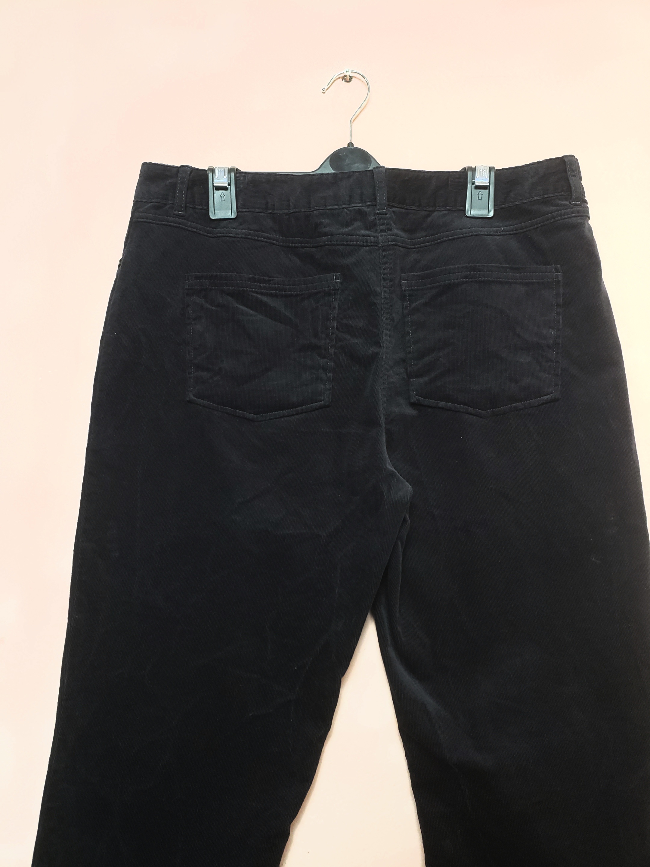 Жіночі чорні штани Marks and Spencer розмір UK 14 / EU 42 / US 10 5 Жіночі чорні штани Marks and Spencer розмір UK 14 / EU 42 / US 10 - Зображення 5