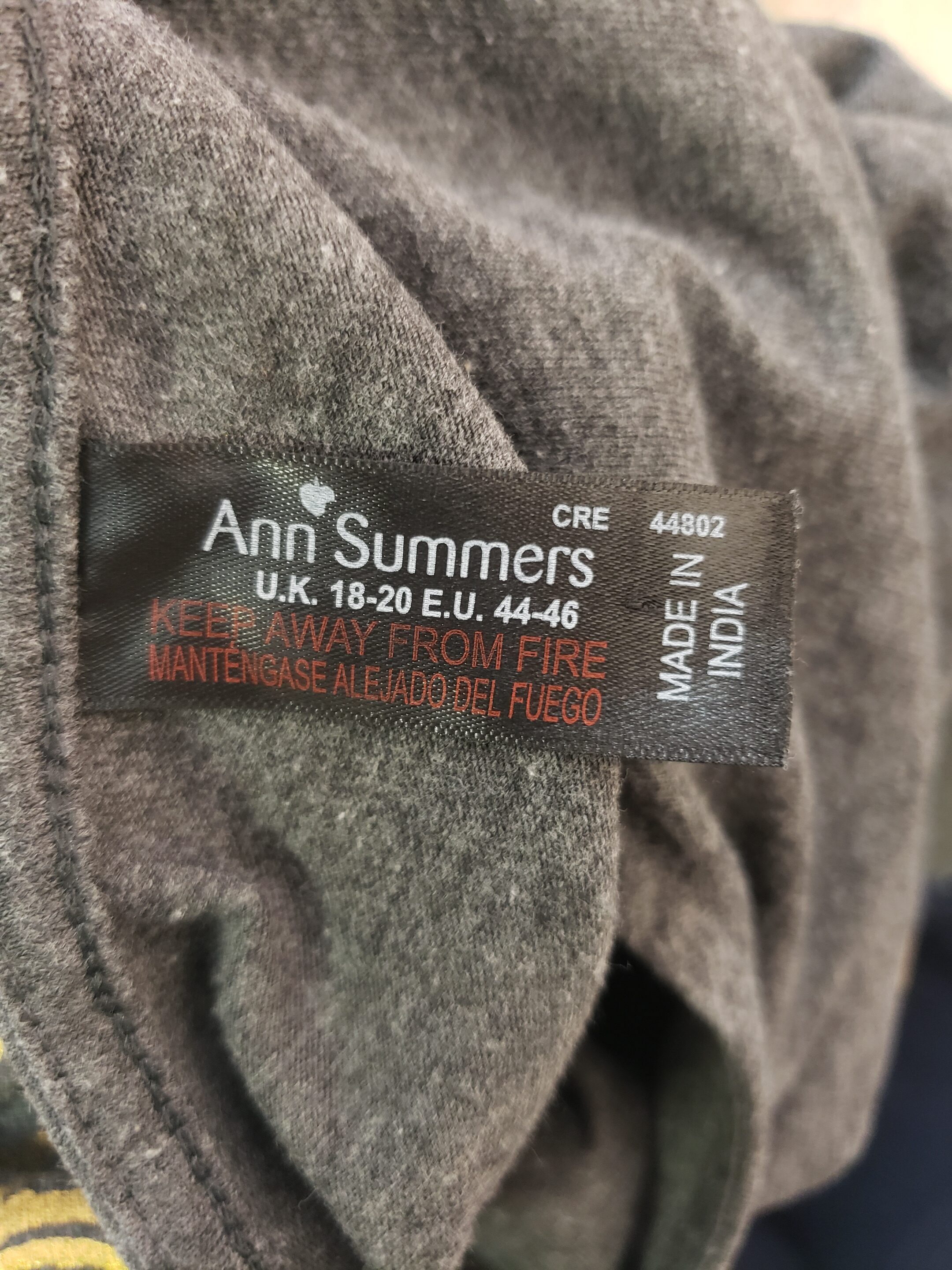 Жіноча сіра футболка туніка Ann Summers розмір EUR 44/46 6 Жіноча сіра футболка туніка Ann Summers розмір EUR 44/46 - Зображення 6