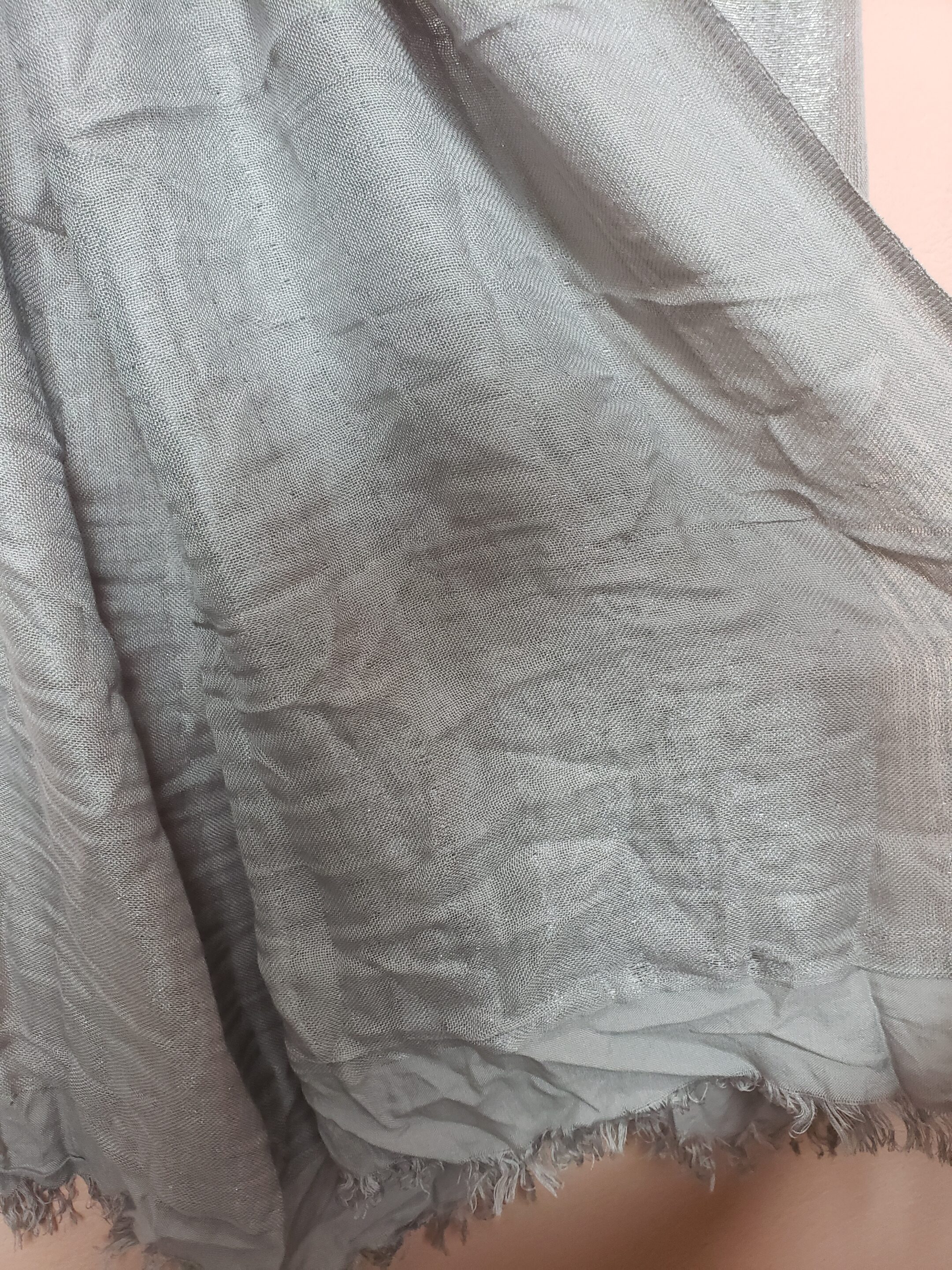 Жіноча срібляста шаль RIVER ISLAND розмір ONE SIZE 3 Жіноча срібляста шаль RIVER ISLAND розмір ONE SIZE - Зображення 3