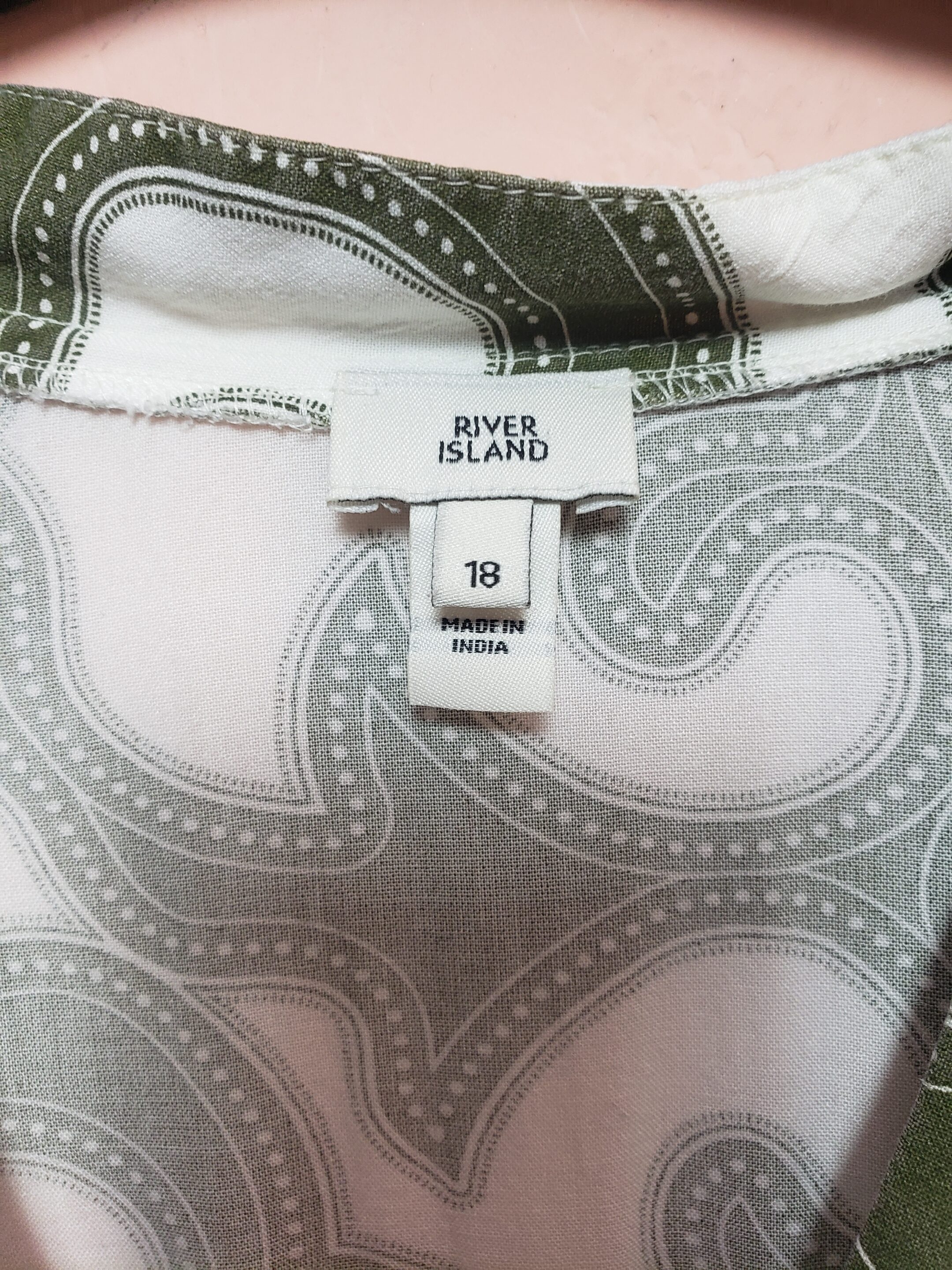 Жіноча біло-зелена сукня River Island розмір EUR 44 6 Жіноча біло-зелена сукня River Island розмір EUR 44 - Зображення 6