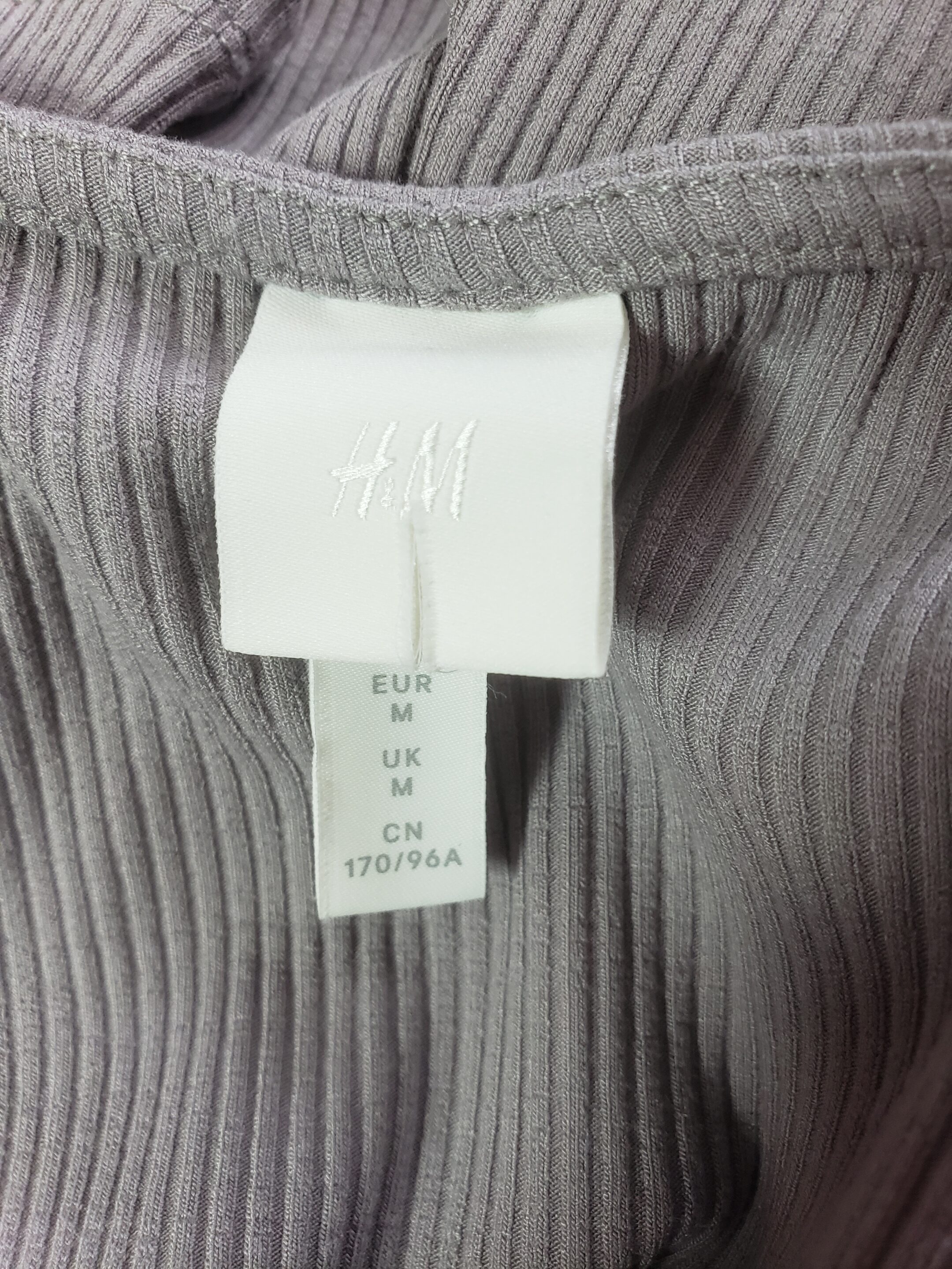 Жіночий сірий топ в рубчик H&M розмір M 4 Жіночий сірий топ в рубчик H&M розмір M - Зображення 4